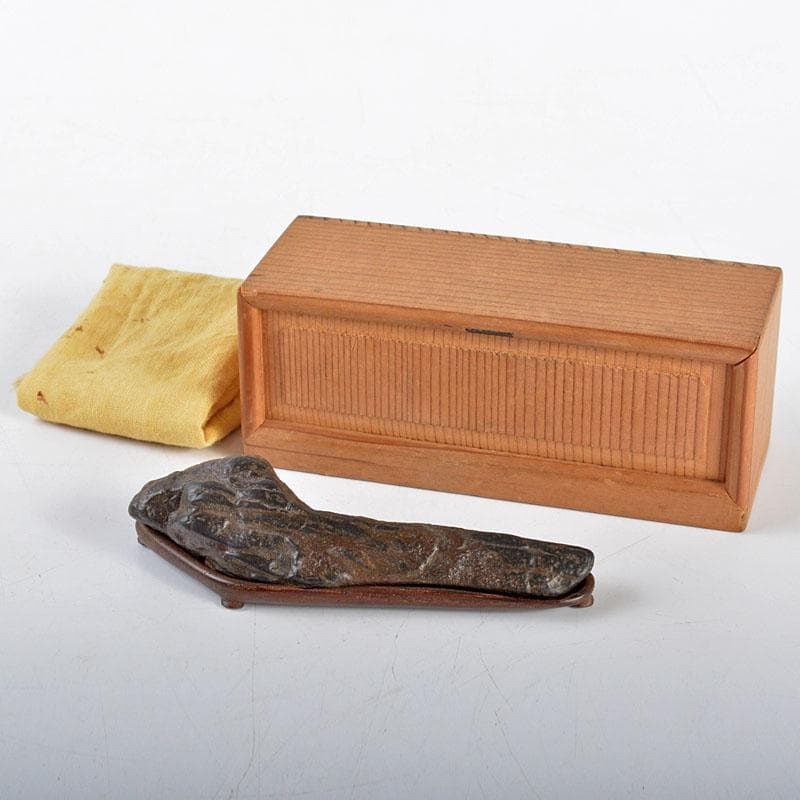 鑑賞石　天然石　置物　唐木台　時代箱付　D　R4325