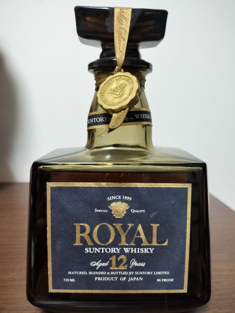 サントリー ロイヤル プレミアム 12年 720ml