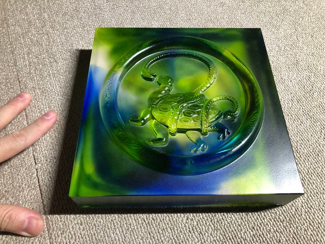 瑠璃置物。玄武文。美品。2005年作品。琉璃工坊。美術品。自家藏出。