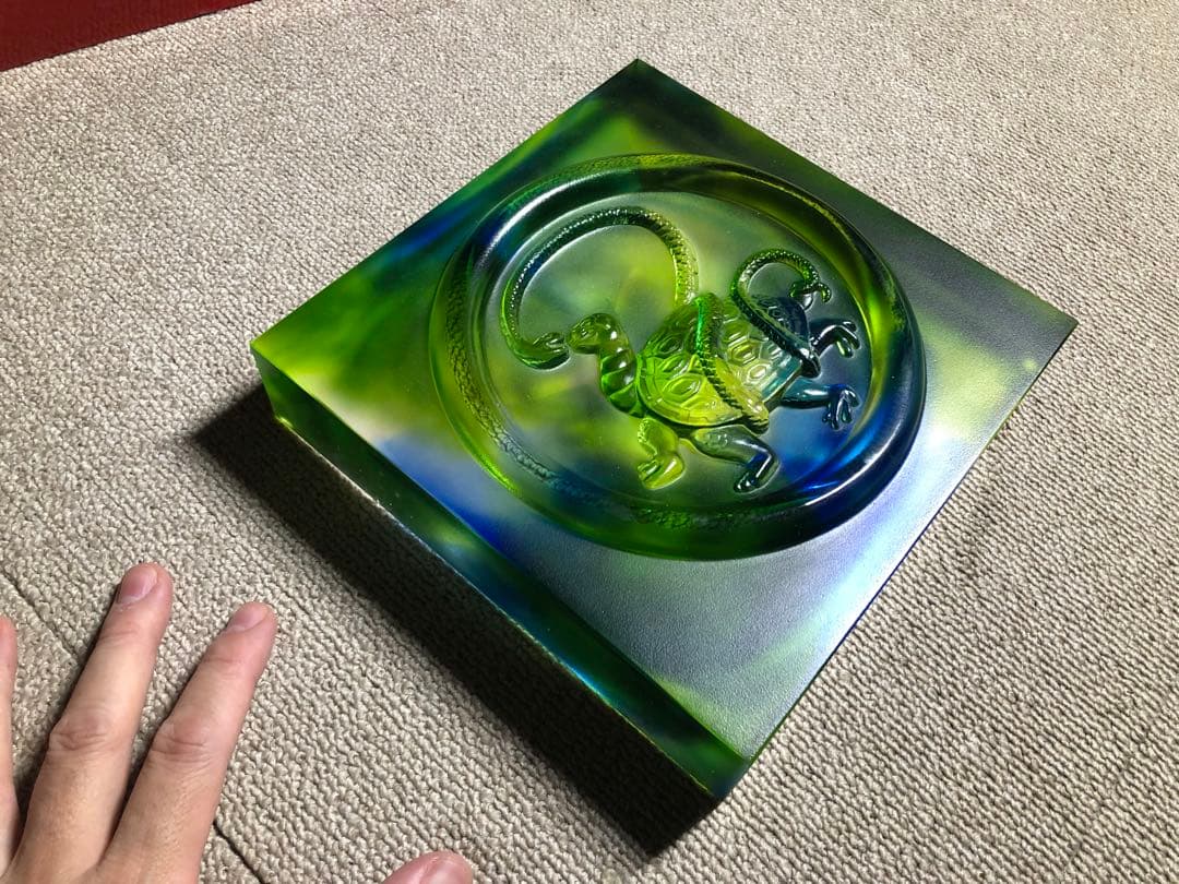 瑠璃置物。玄武文。美品。2005年作品。琉璃工坊。美術品。自家藏出。