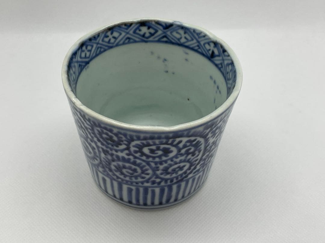 【和食器】古伊万里　少し大きめの蛸唐草蕎麦猪口　向付