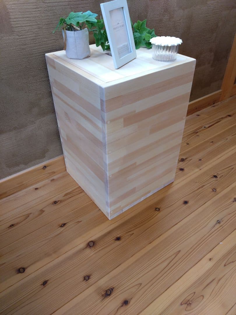 【送料無料】無垢材　オシャレ収納付き飾り棚　サイドテーブル　キッチン収納ラック