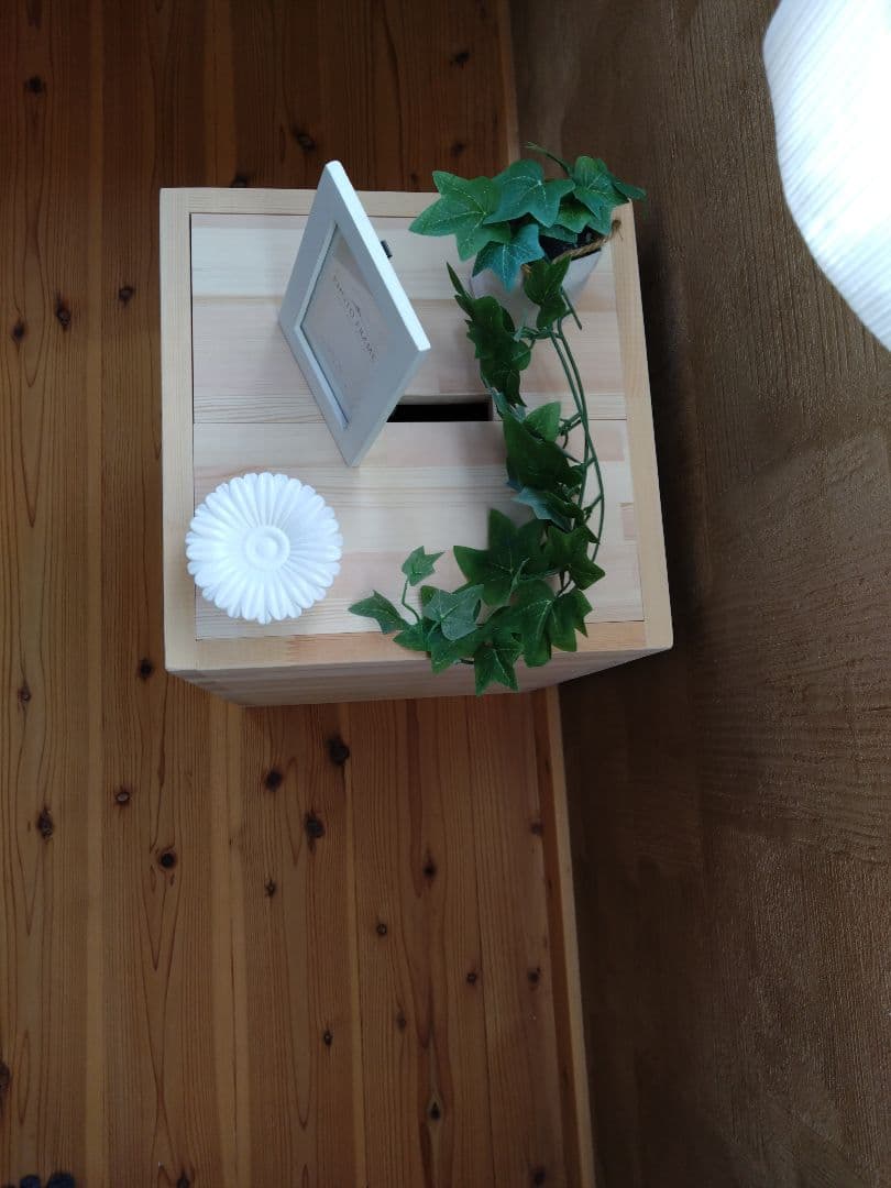 【送料無料】無垢材　オシャレ収納付き飾り棚　サイドテーブル　キッチン収納ラック