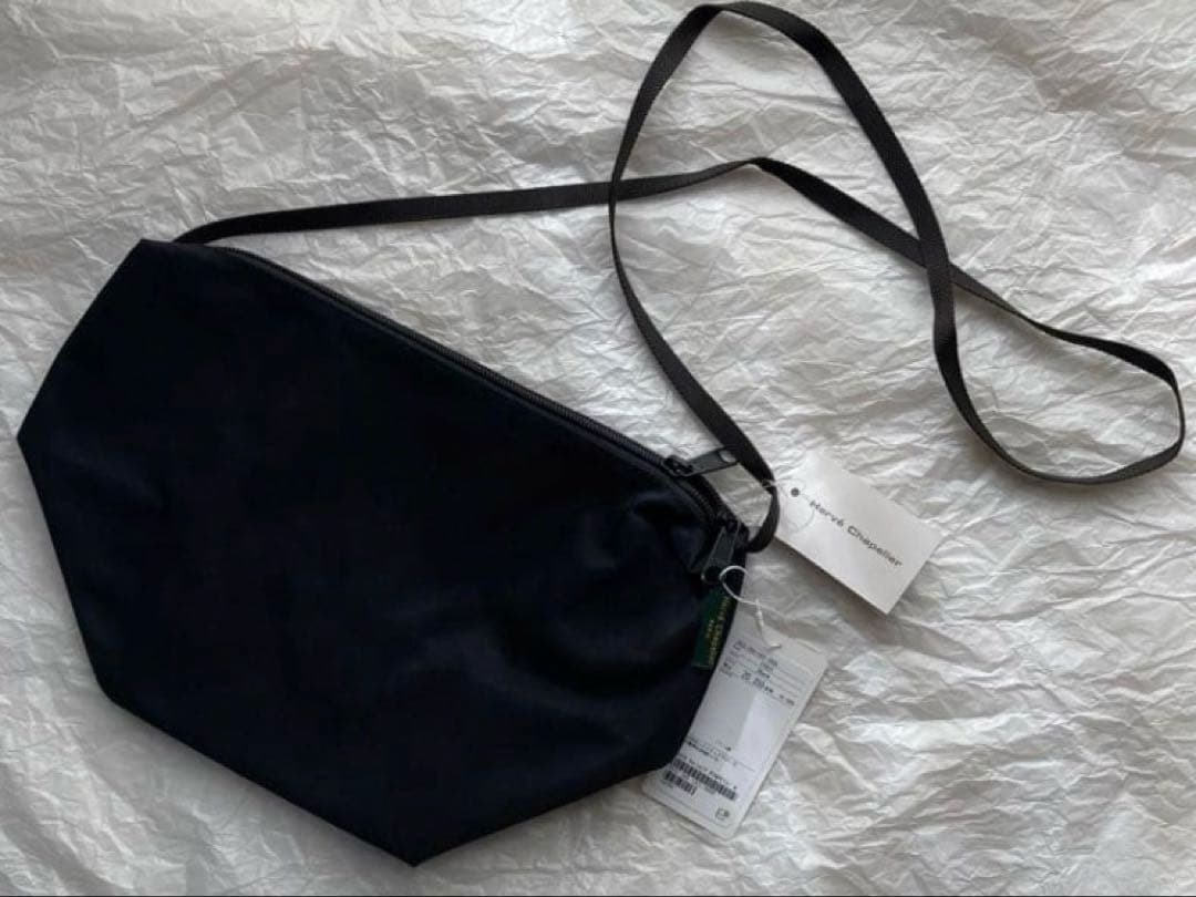 美品　エルベシャプリエ ビッグポシェット ブラック（NOIR）