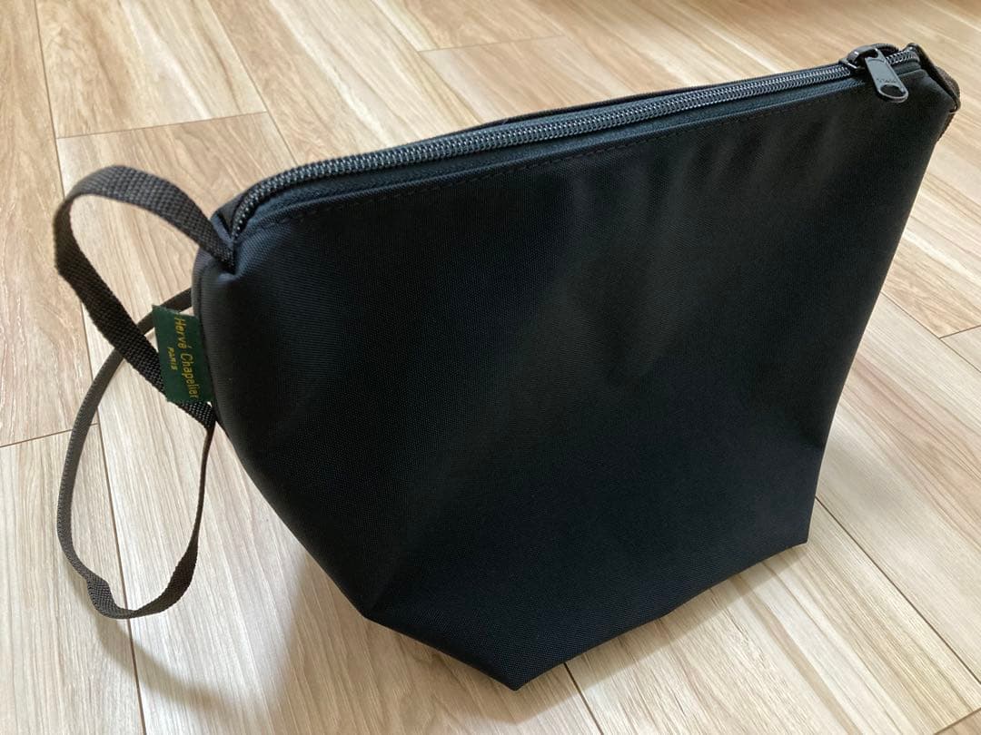 美品　エルベシャプリエ ビッグポシェット ブラック（NOIR）