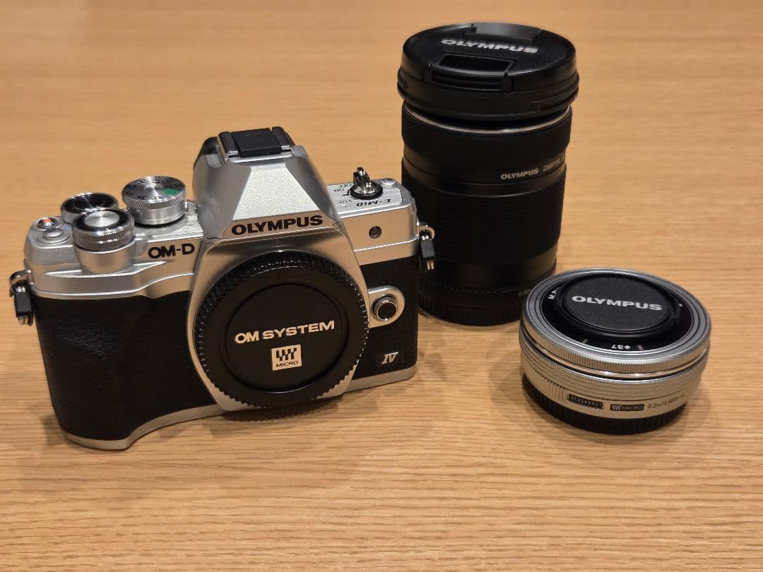 【超美品】オリンパスOM-D E-M10 Mark IV EZダブルズームキット