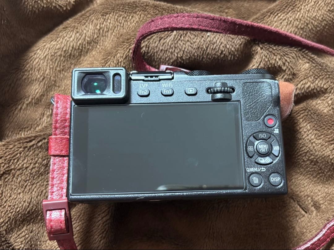 希少 パナソニックLUMIX ミラーレス一眼カメラ DMC-GM5-K レンズ付