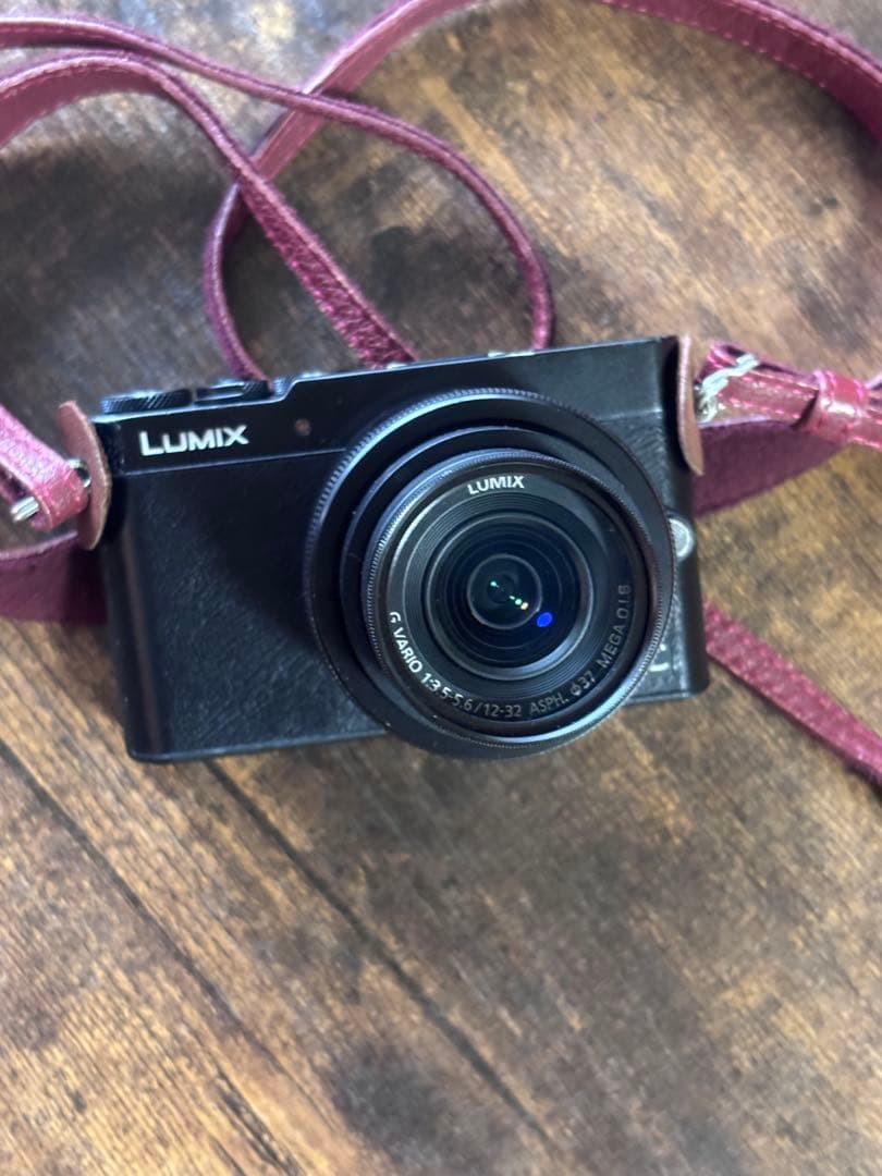 希少 パナソニックLUMIX ミラーレス一眼カメラ DMC-GM5-K レンズ付