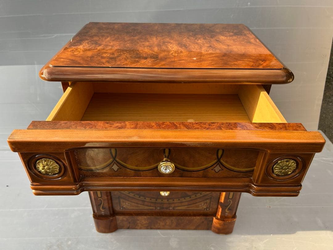 イタリア家具 ローチェスト 3段引き出し アンティーク風