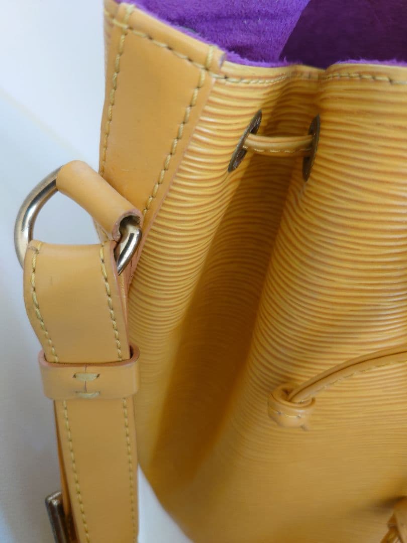 ルイヴィトンLouis Vuitton プチノエ　イエロー