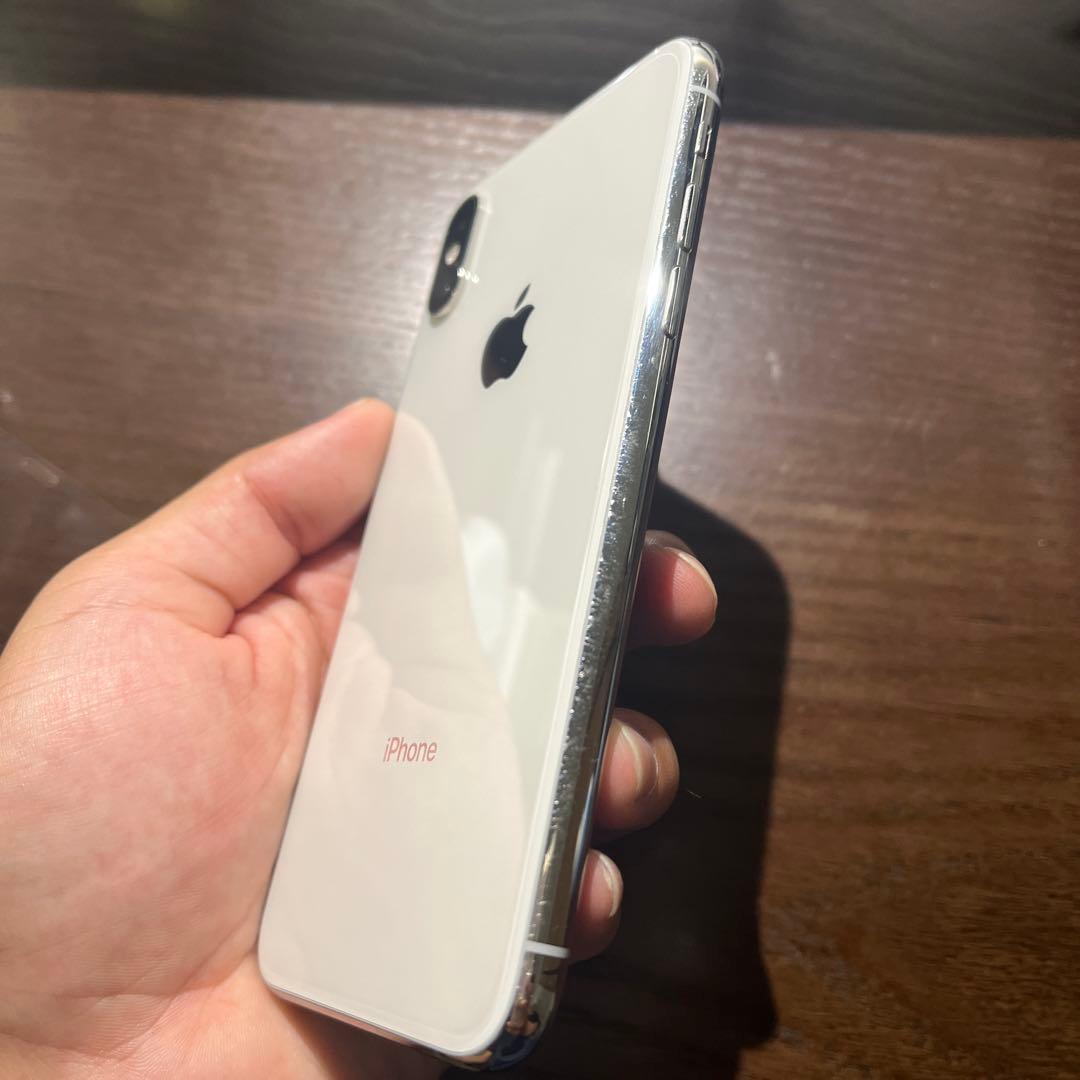 Apple iPhoneXS 64GB シルバー