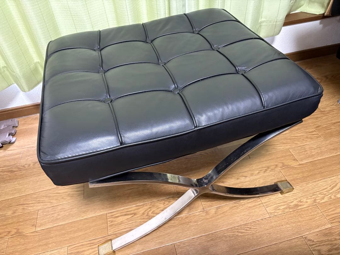 バルセロナチェア　オットマン リプロダクト