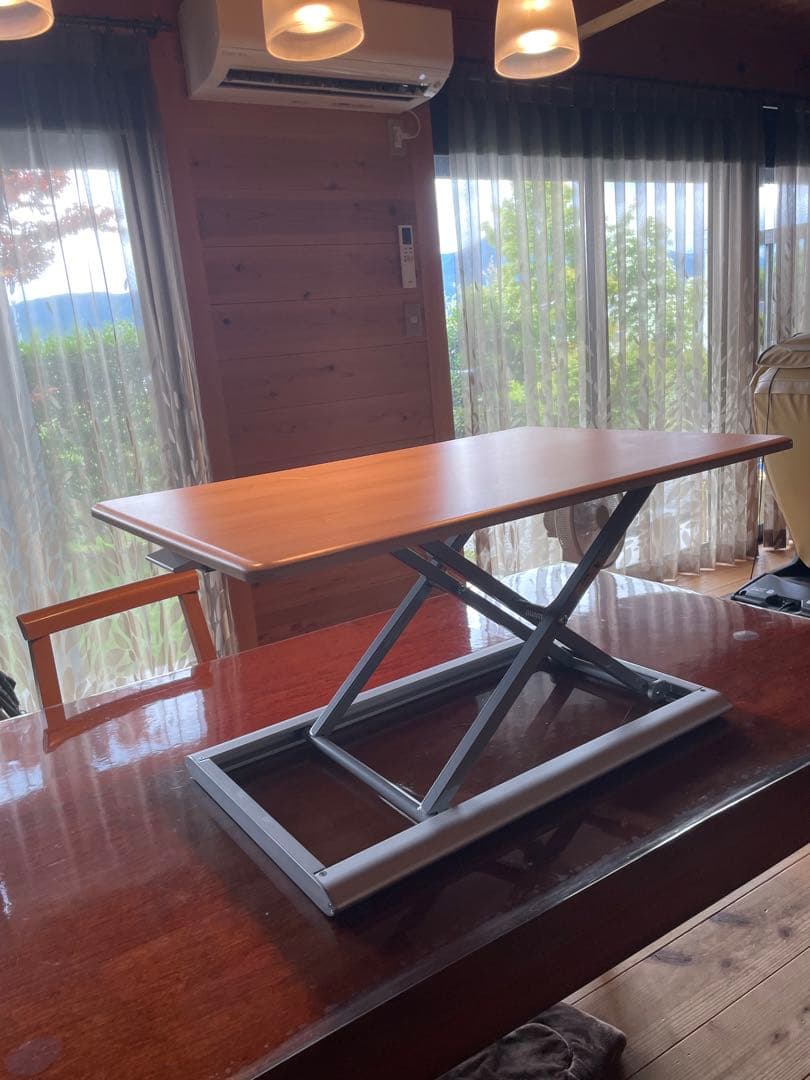 昇降式多機能テーブル　スタンディングデスク