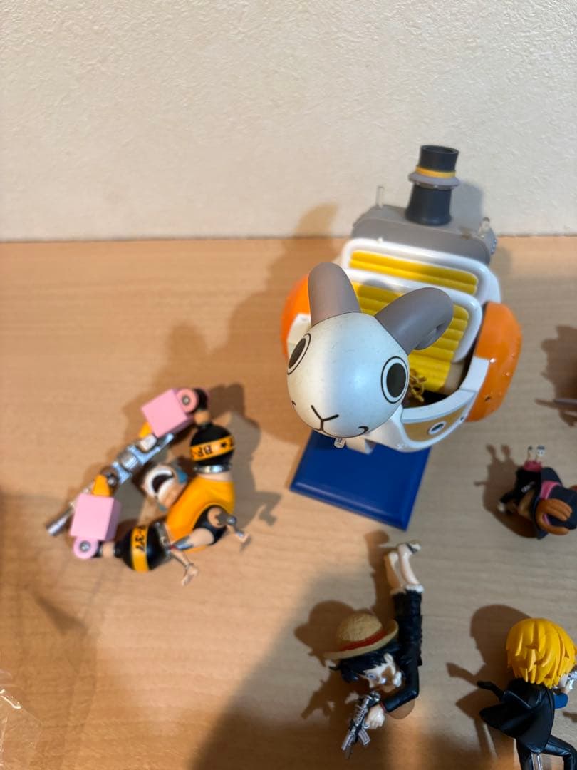 ワンピース ワールドコレクタブルフィギュア ミニメリー号 ATTACK