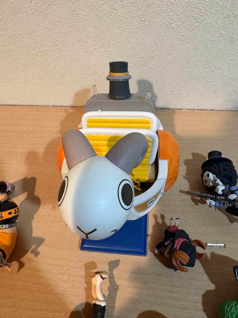 ワンピース ワールドコレクタブルフィギュア ミニメリー号 ATTACK