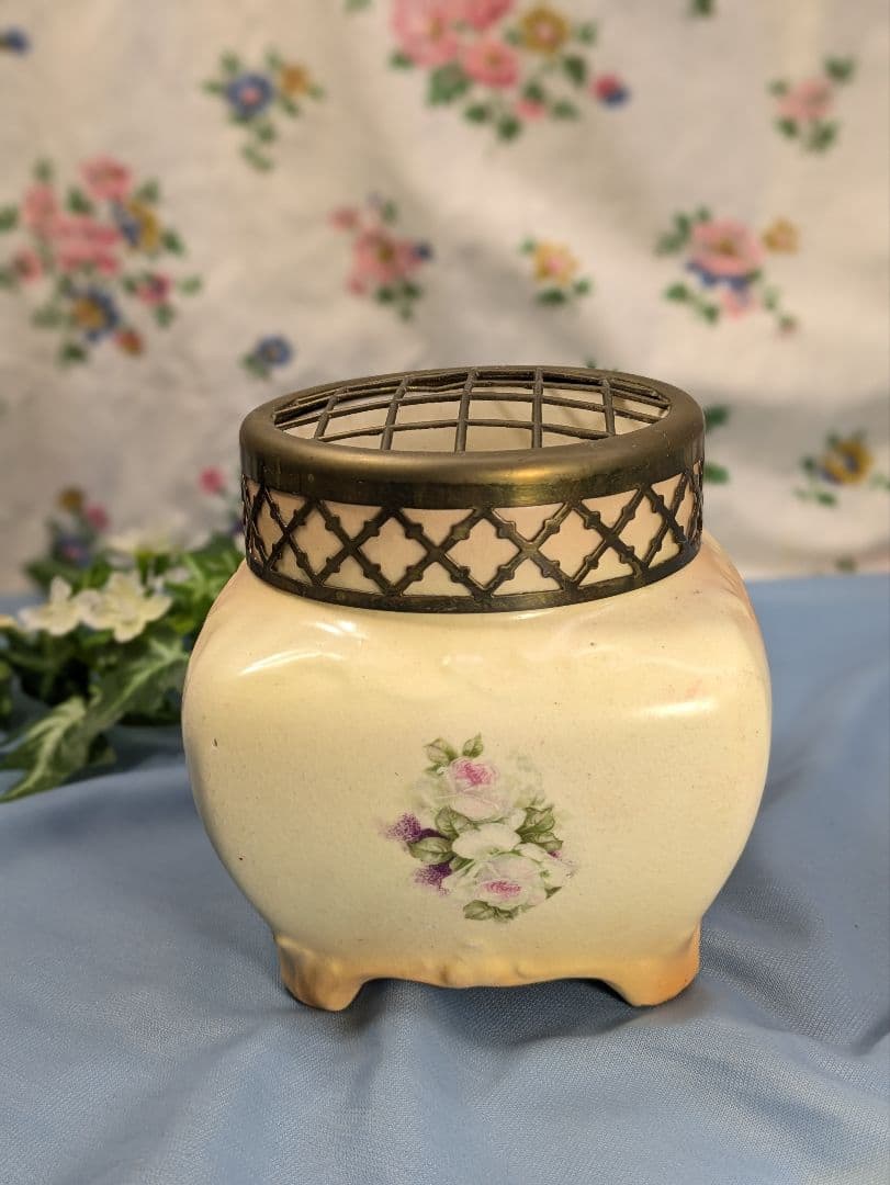 英国 アンティーク 陶器製 花器 一部ハンドペイント