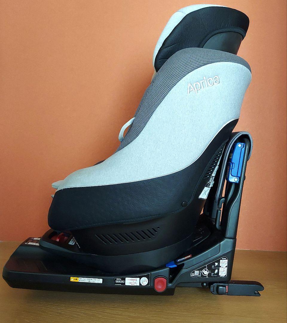 送料込み アップリカ クルリラチャイルドシート Aprica