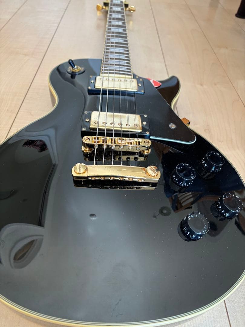 BUSKER'S バスターズ　ブラック エレキギター ゴールドパーツ