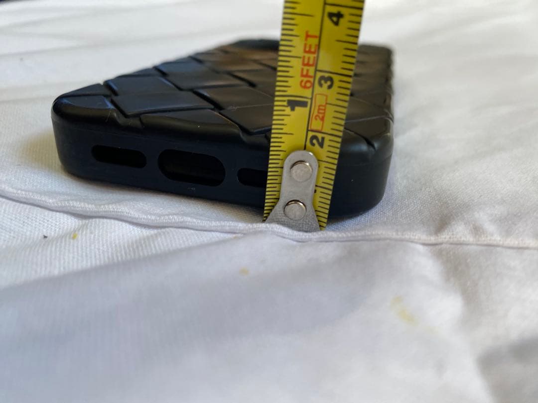 BOTTEGAVENETA iPhoneケース１５proブラック