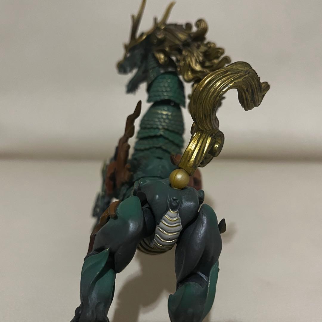 自在置物 ドラゴンフィギュア　箱無し　タケヤ式麒麟 着彩版 KT 海洋堂