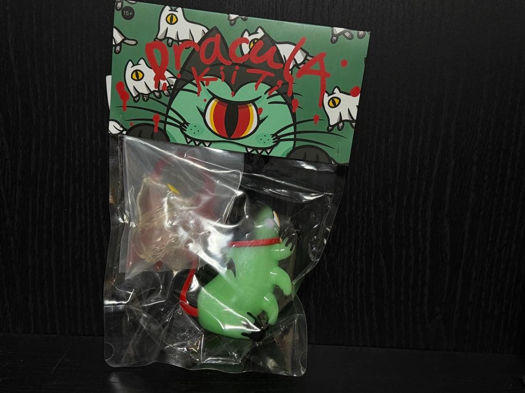 DRACULA KIITI-ABAO ヴァンパイア猫猫虫　ソフビ　2体セット