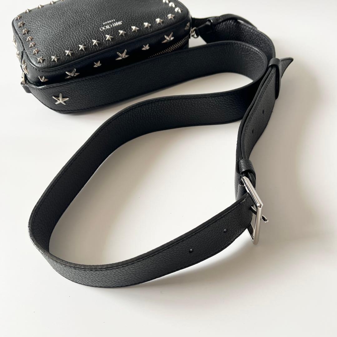 ジミーチュウ　ペガシ　カメラバッグ　スタースタッズ　レザー　ブラック　斜め掛け