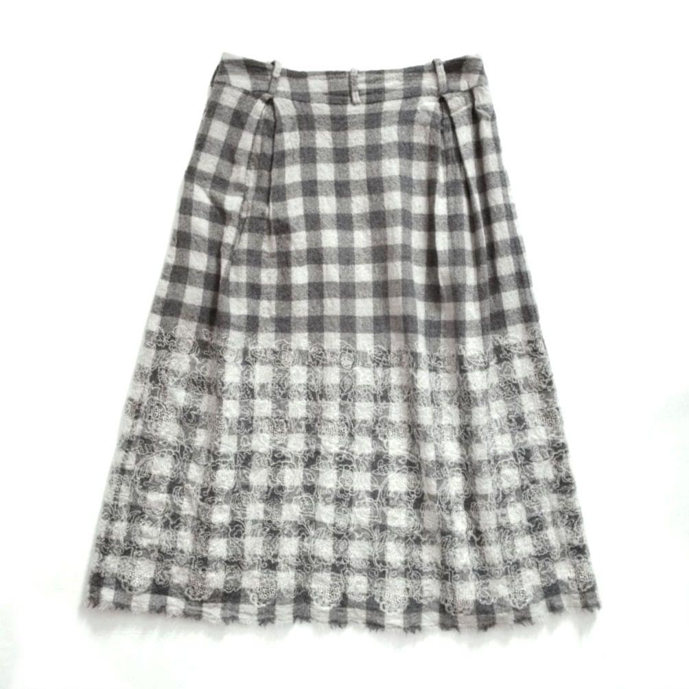 45R✨刺繍入りウール スカート