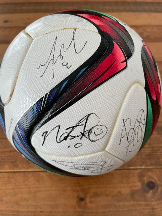 サッカーボール　サイン入り