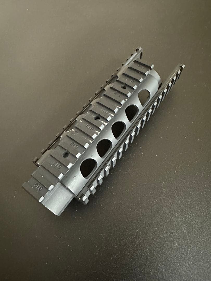 【週末セール/美品】東京マルイ純正 MP5用 金属ハンドガード3面 レール