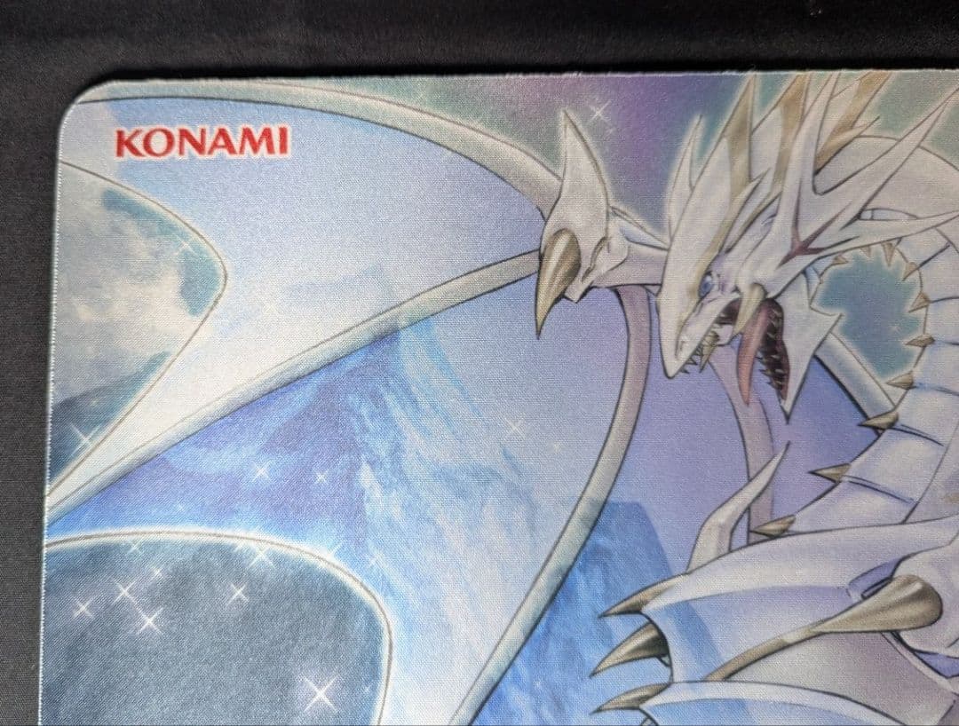 遊戯王 青眼の精霊龍 青き眼の巫女 プレイマット 公式品 asia アジア