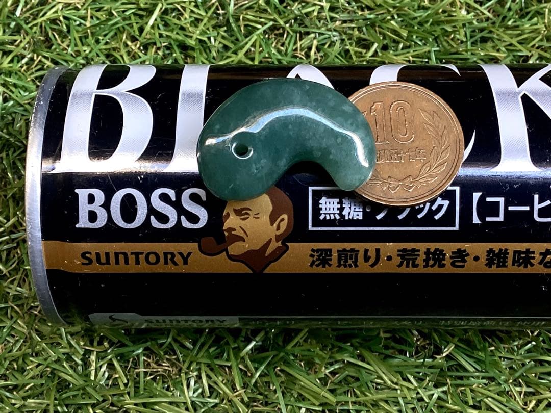 再結晶線入り糸魚川コン沢青翡翠 極上濃厚勾玉　宝石質の透過‼️極上高品質本物保証