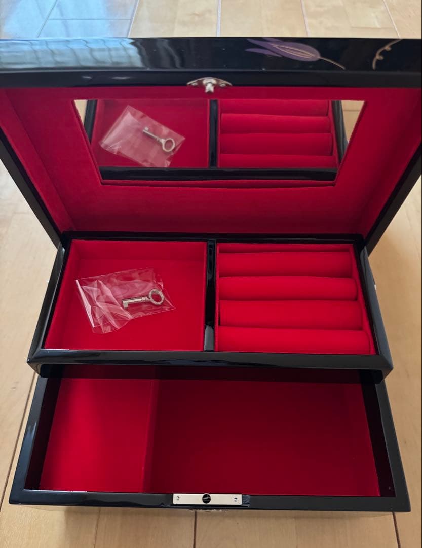 会津塗り　オルゴール付き二段式宝石箱