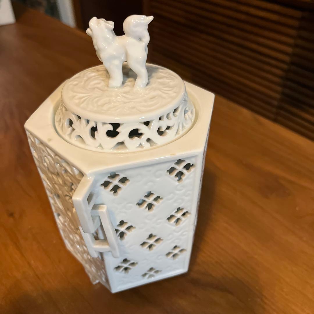 「さくらプロヒさん専用」有田焼　杉原一壺　白磁　透かし彫　香炉　三つ足　獅子