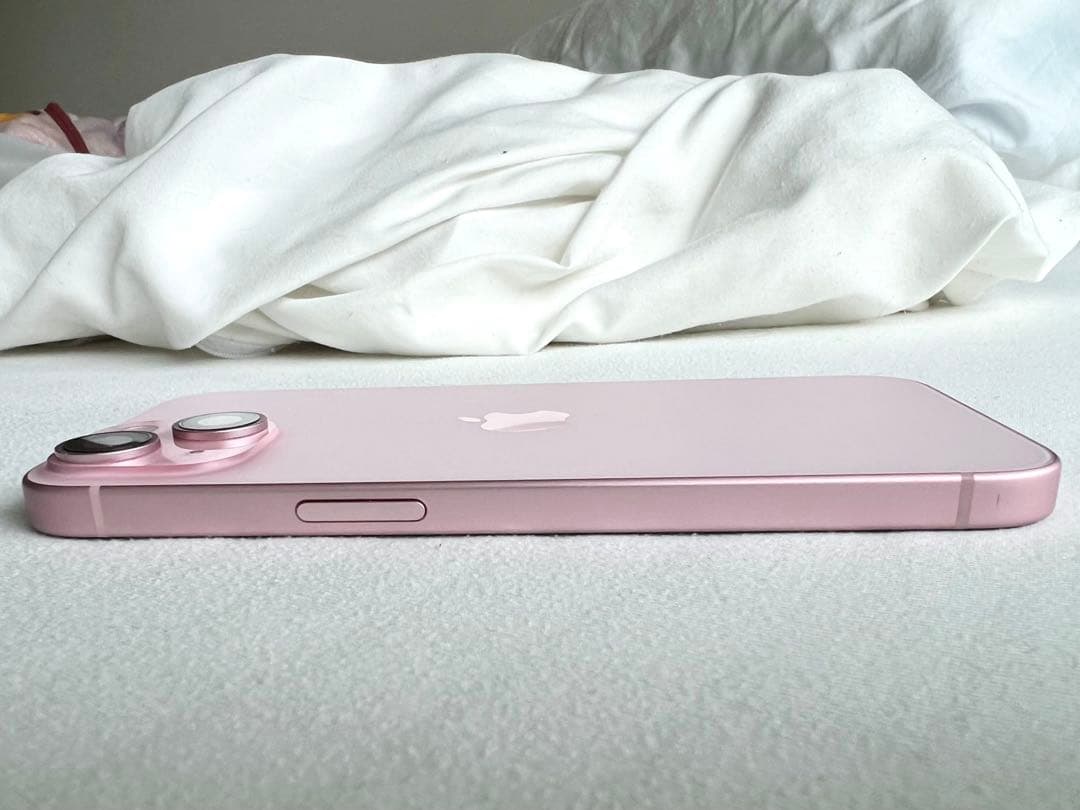 【美品】 iPhone15 ピンク 128GB simフリー 保護フィルム付き