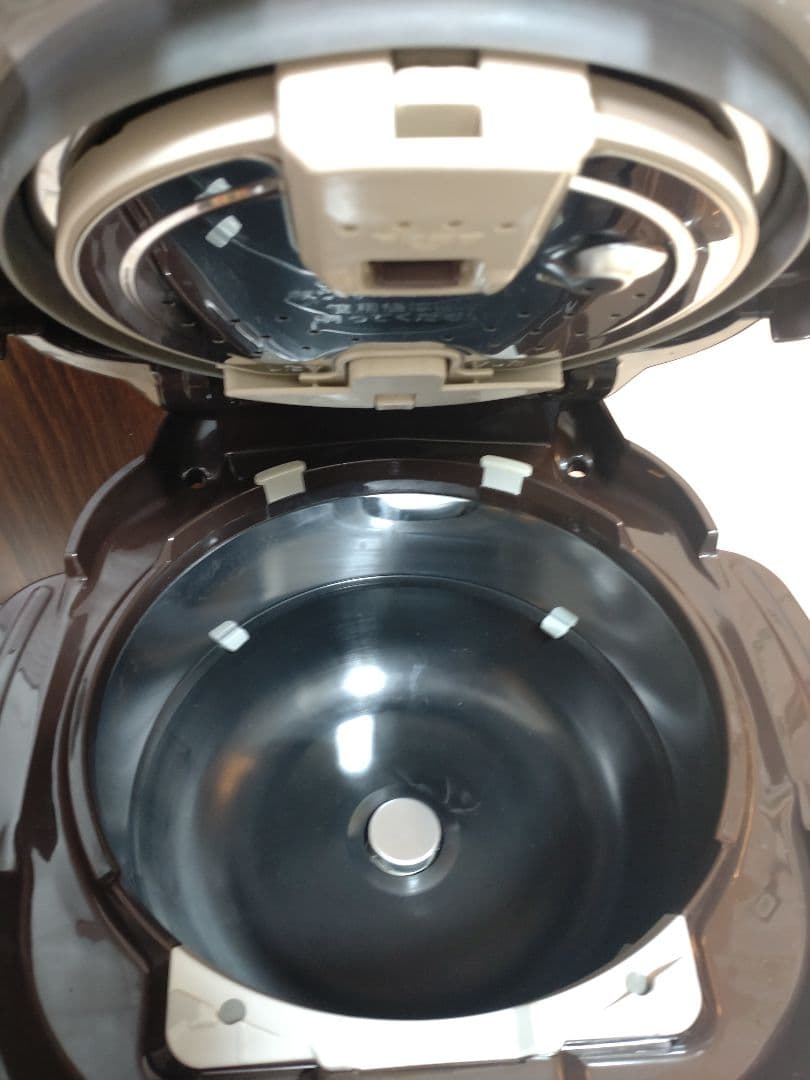 象印　圧力IHなべ　el-ma30型