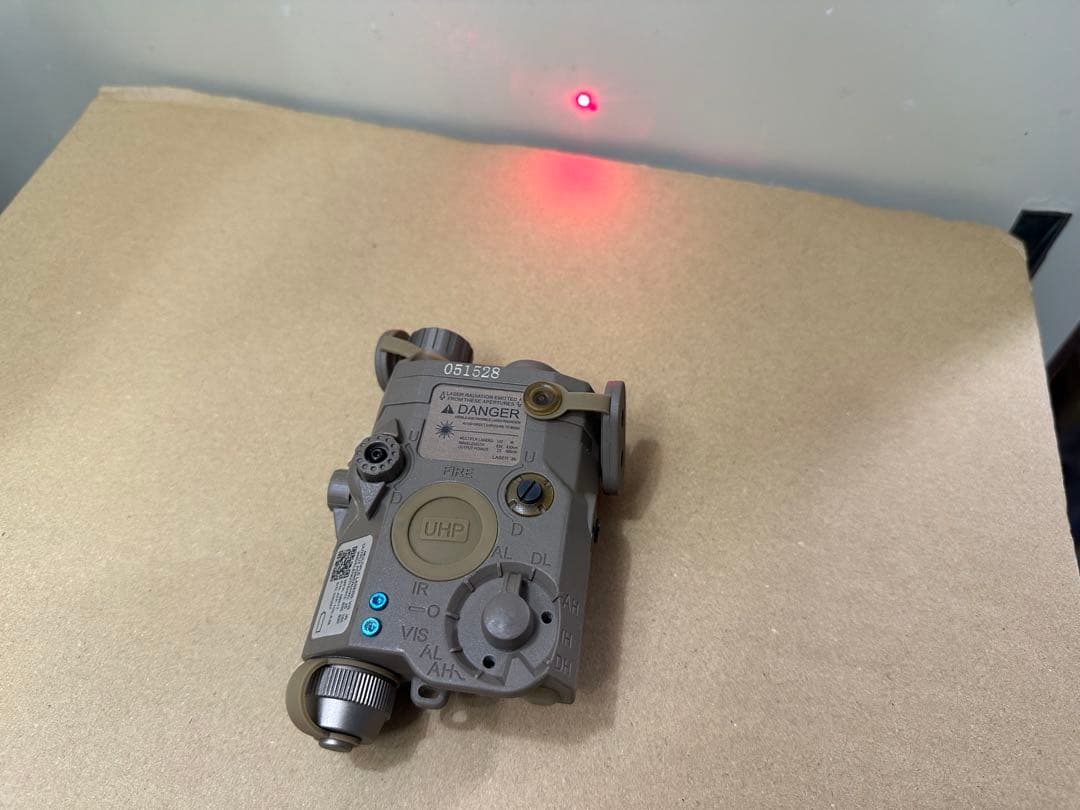 【突然終了の可能性大】Element Airsoft PEQ-15 FDE