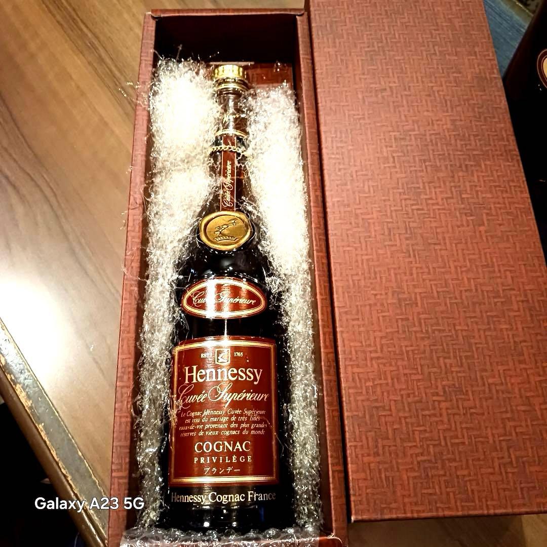 【希少古酒】Hennessyキュベ キュベシュペリュール 未開栓 三越ラッピング