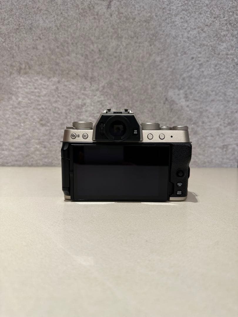 Fujifilm X-T200 ミラーレスカメラ