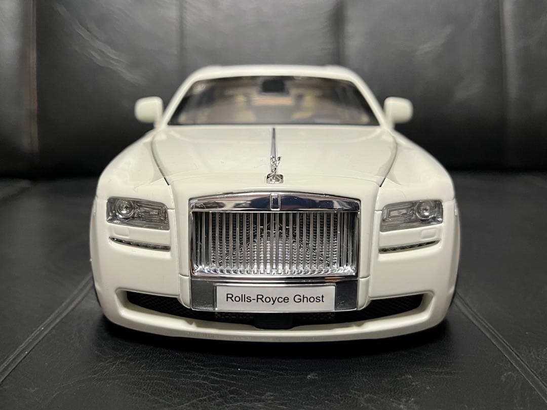 ロールスロイス　ゴースト　1/18