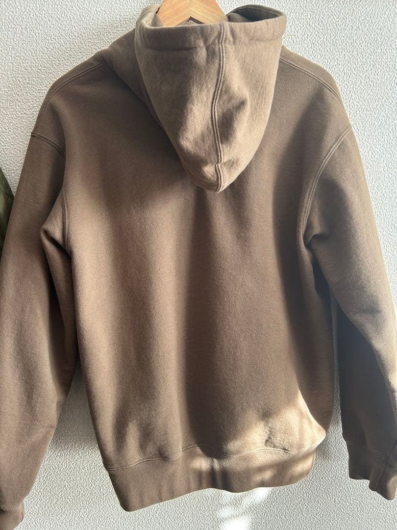 シュプリームスモールボックスロゴパーカー