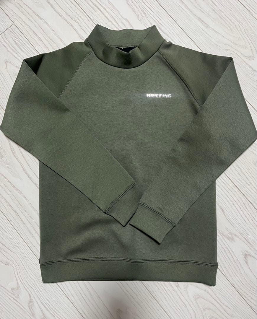 pochi新品BRIEFING オリーブ トレーナー