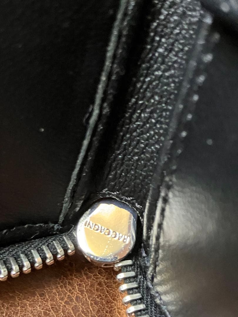 marni マルニ　財布　ピンク　オレンジ　ウォレット　二つ折り　ラウンドジップ