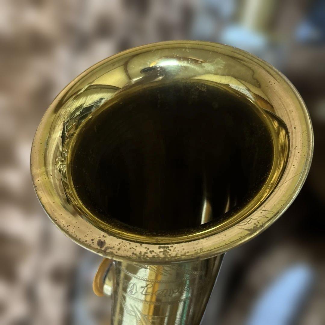 ベルグラーセンのテナー・サックスとケース