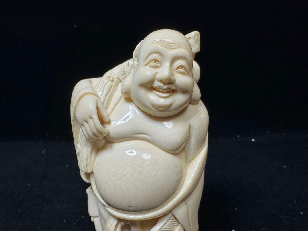 置物　アンティーク　天然素材　仏像　彫刻 古美術品細密細工　骨董　コレクション