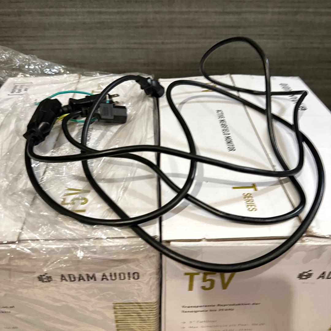 ADAM AUDIO T5V スタジオモニタースピーカー