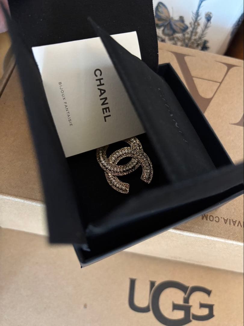 CHANEL シャネル ブローチ 正規品