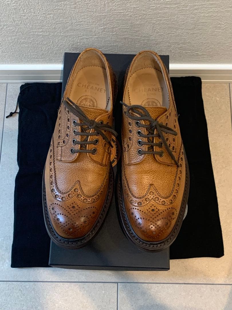 ジョセフ チーニー エイボン C 7.5 アーモンド