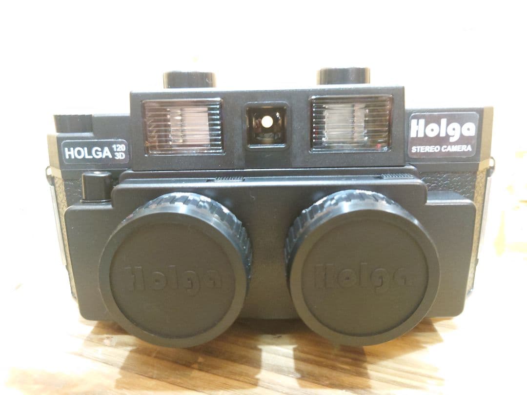 Holga 120 3D ステレオカメラ