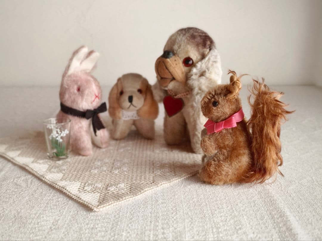 * vintage squirrel ♡ * 可愛い ピンクりぼんの リスさん