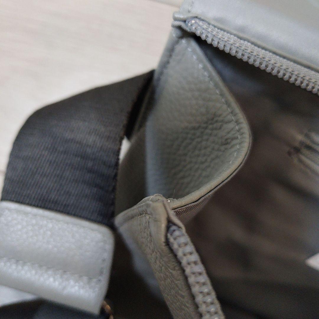 ear PAPILLONNER ワイドテープショルダーバッグ グレー